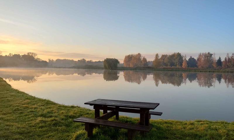 Gdzie na ryby w Mazowieckiem? Przewodnik po najlepszych łowiskach i sprawdzonych poradach