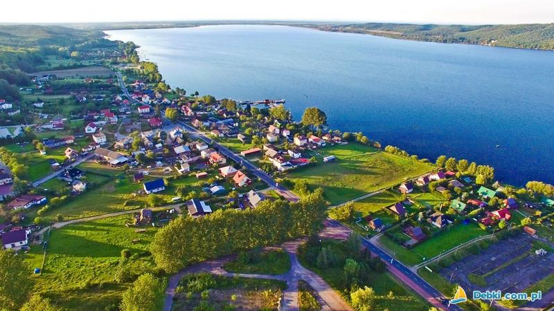 Sporty wodne i szlaki piesze nad jeziorem