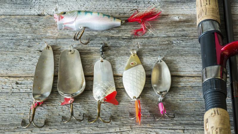 Co zabrać na ryby