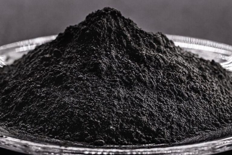 Kiedy i jak często zmieniać wodę w akwarium, by zapewnić zdrowie rybom?