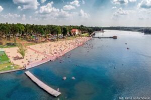 Odkryj Jezioro Sławskie: Ciekawe informacje i atrakcje wokół wspaniałej natury