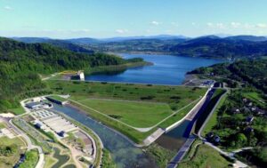 Tajne skarby Świnnej Poręby: najlepsze miejscówki wędkarskie od lokalnych mistrzów